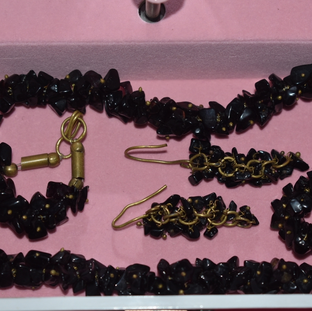 Necklace with earing